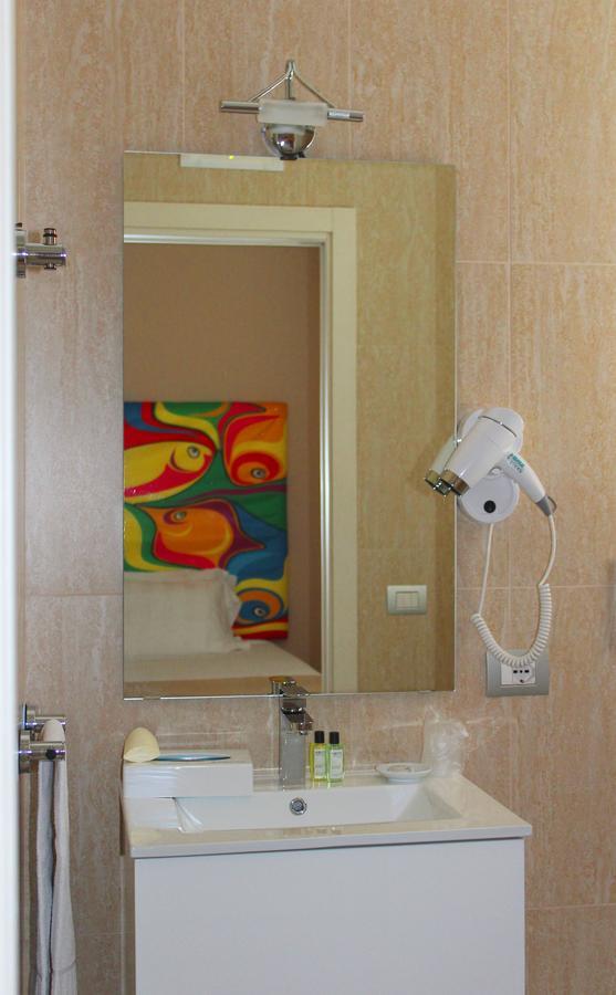 Dolcedorme Garni Hotel Parma Bagian luar foto